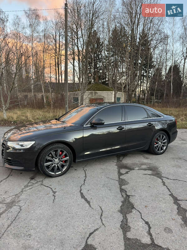 Седан Audi A6 2011 в Звягелі