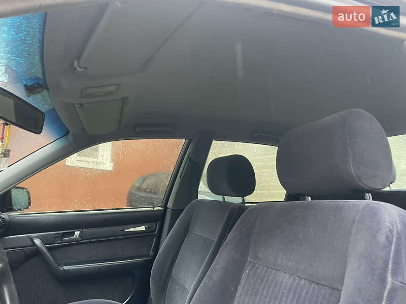 Седан Audi A6 1995 в Чернівцях