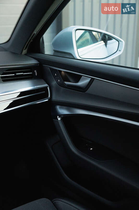 Седан Audi A6 2019 в Дубно