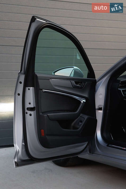 Седан Audi A6 2019 в Дубно