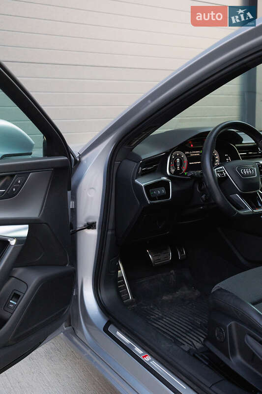 Седан Audi A6 2019 в Дубно