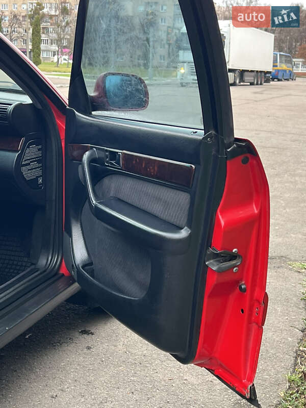 Седан Audi A6 1995 в Рівному