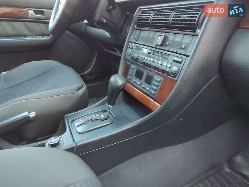 Універсал Audi A6 1996 в Брюховичах