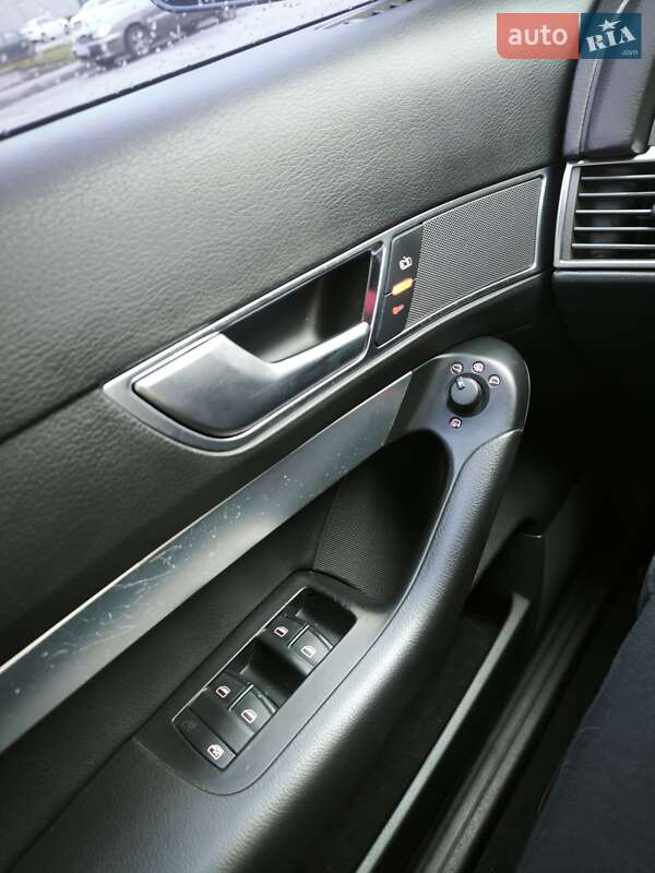 Седан Audi A6 2004 в Харькове