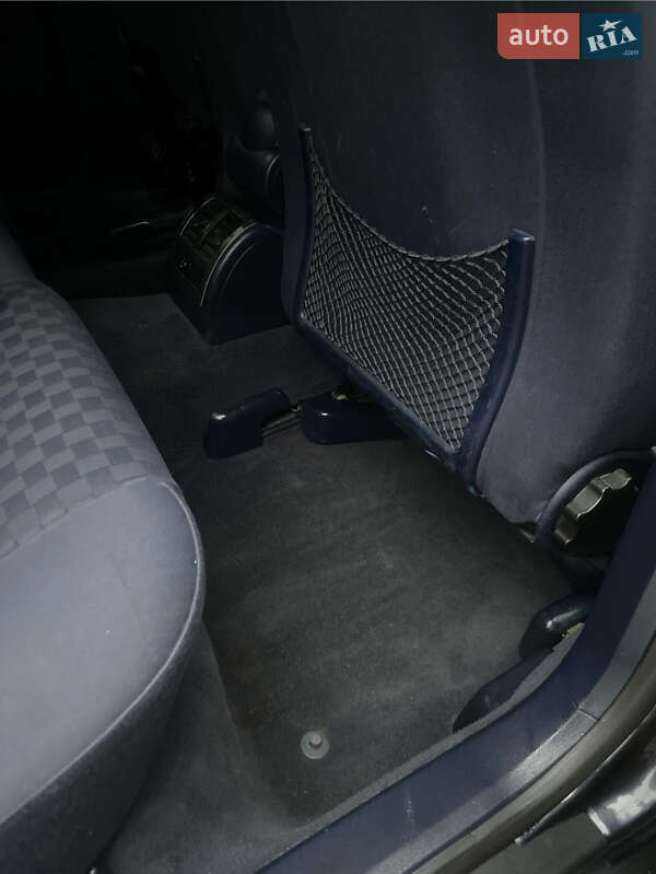 Універсал Audi A6 2002 в Звягелі