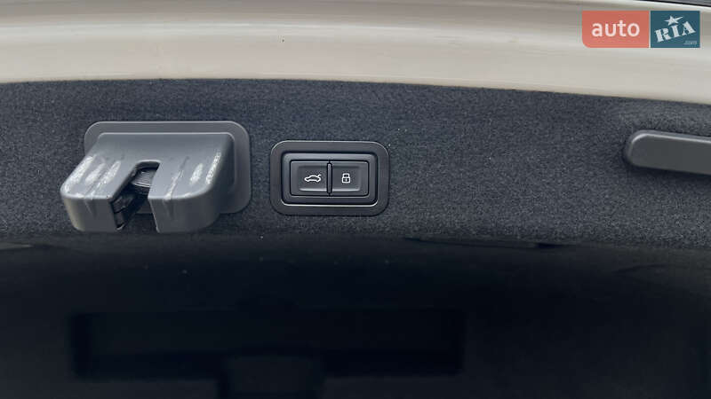 Седан Audi A6 2015 в Дніпрі