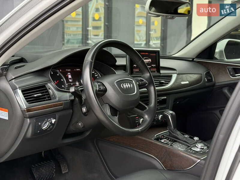 Седан Audi A6 2016 в Киеве