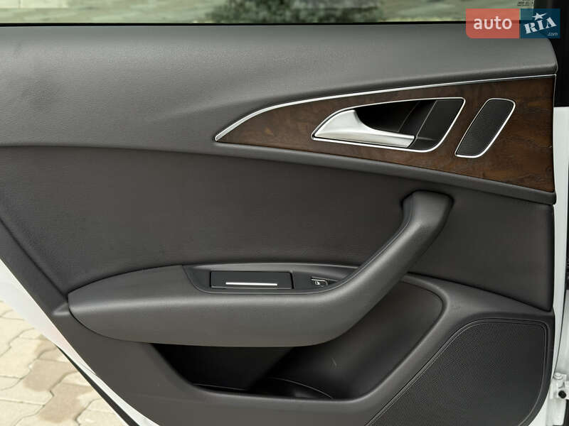 Седан Audi A6 2016 в Киеве