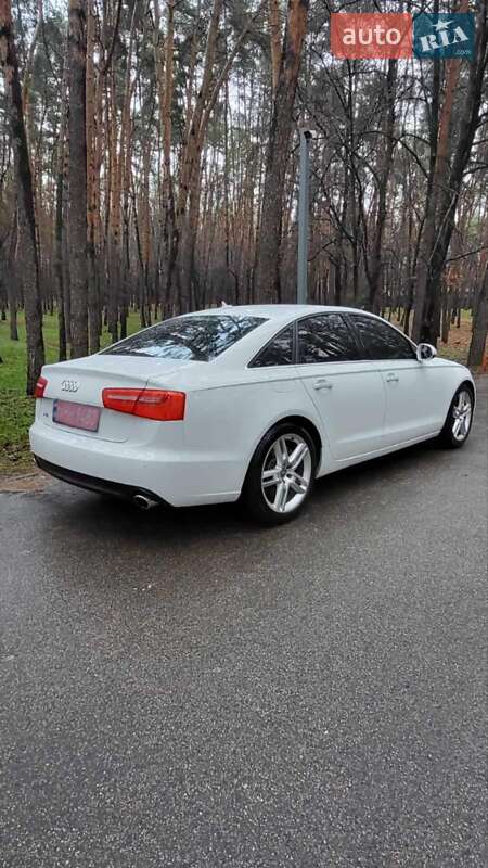 Седан Audi A6 2014 в Киеве