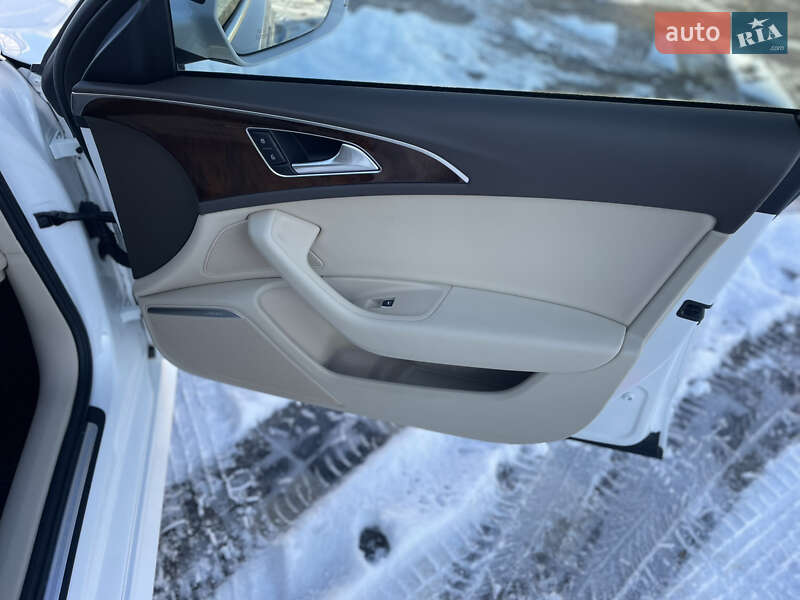 Седан Audi A6 2016 в Стрию