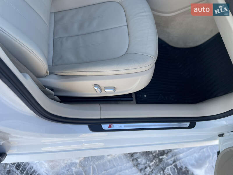 Седан Audi A6 2016 в Стрию