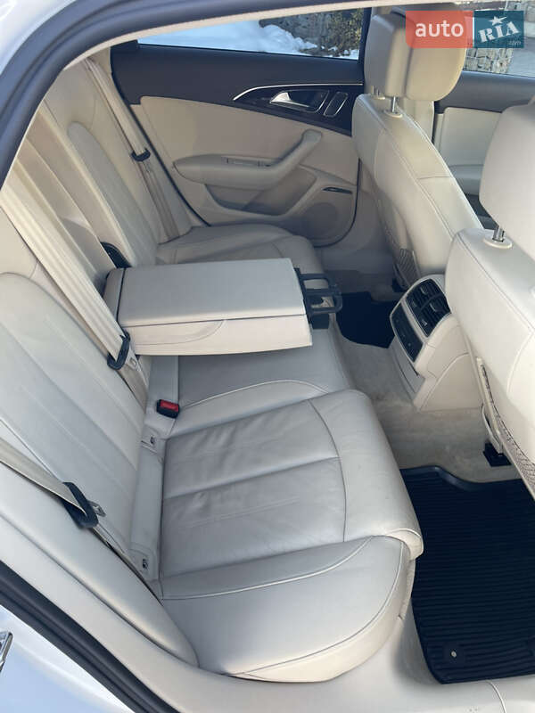 Седан Audi A6 2016 в Стрию