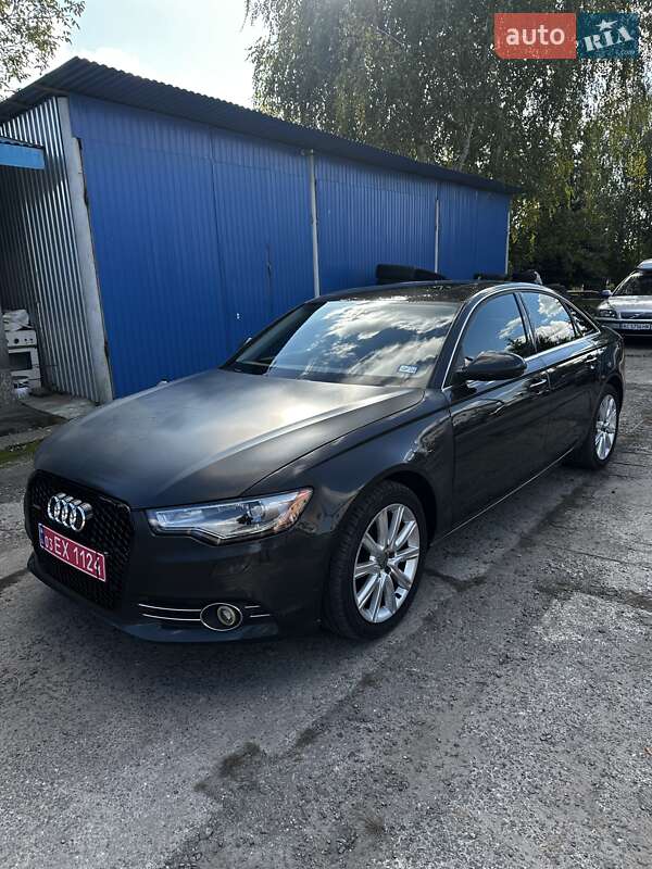 Седан Audi A6 2013 в Нововолынске