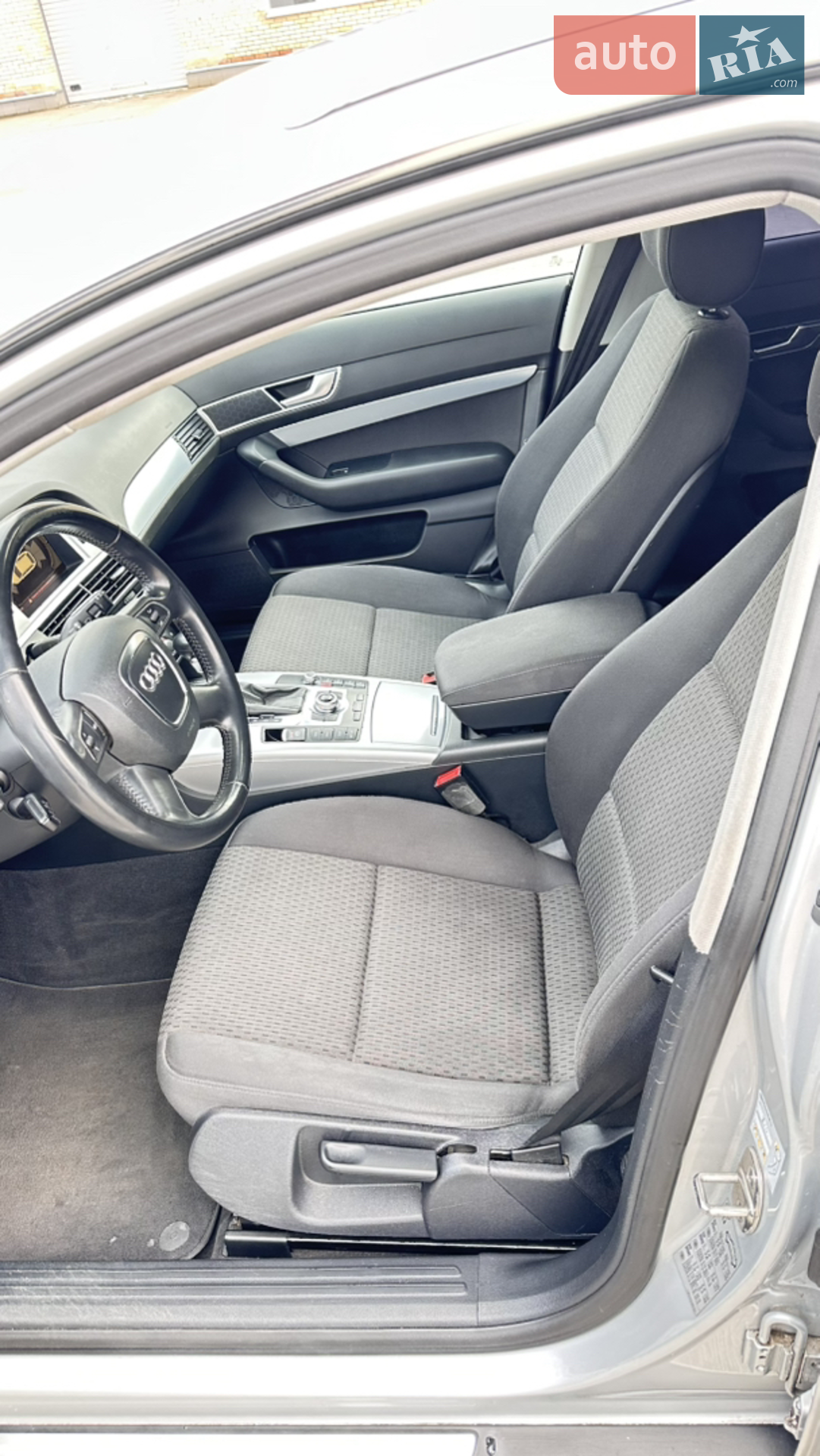 2010 Audi A6 - мініатюра 32