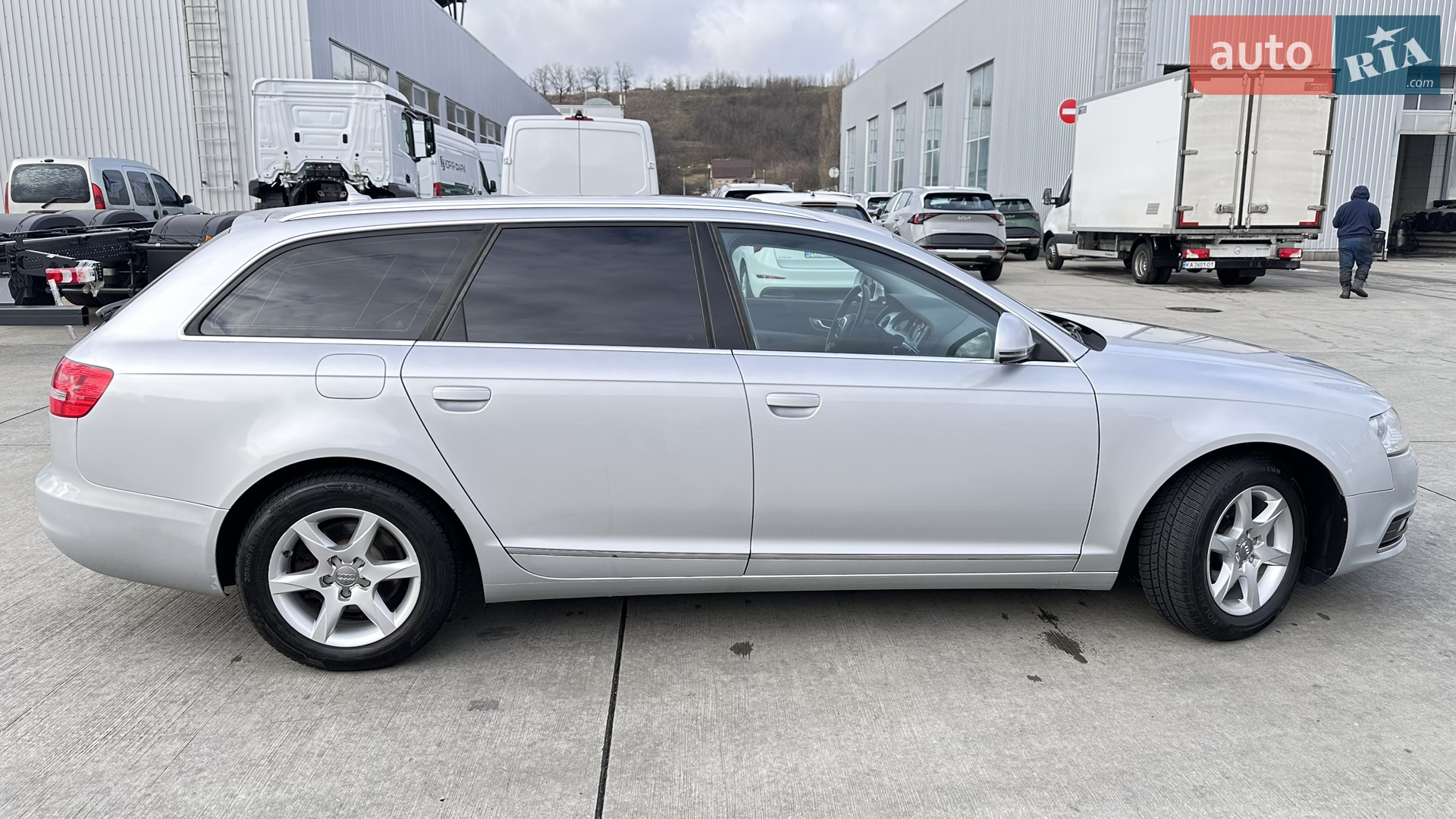 2010 Audi A6 - мініатюра 3