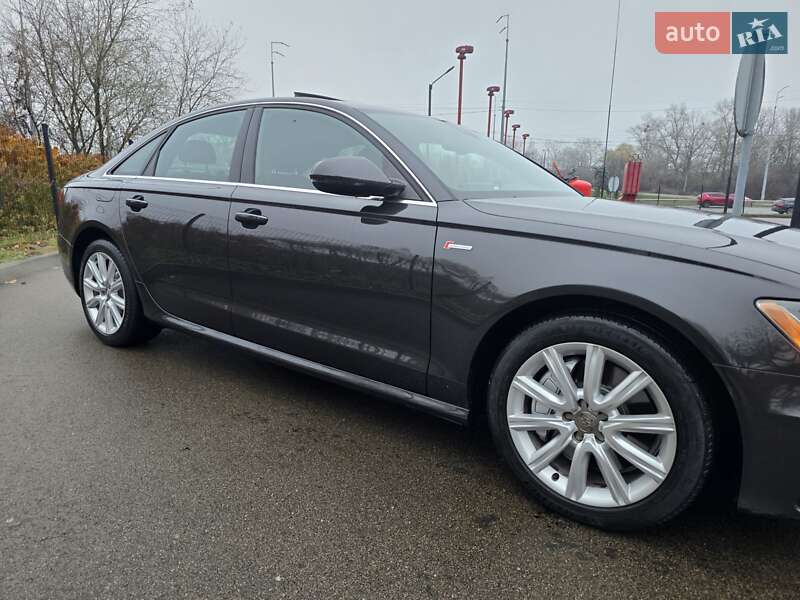Седан Audi A6 2012 в Киеве