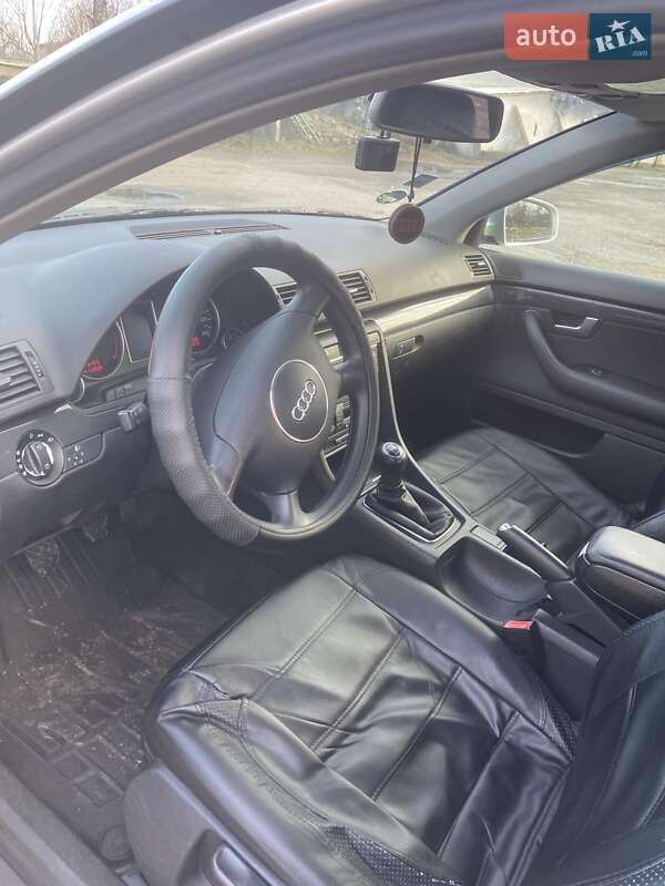 Седан Audi A6 2003 в Звенигородці