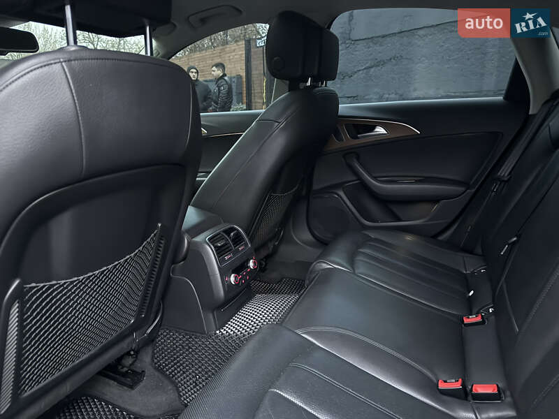 Седан Audi A6 2016 в Киеве