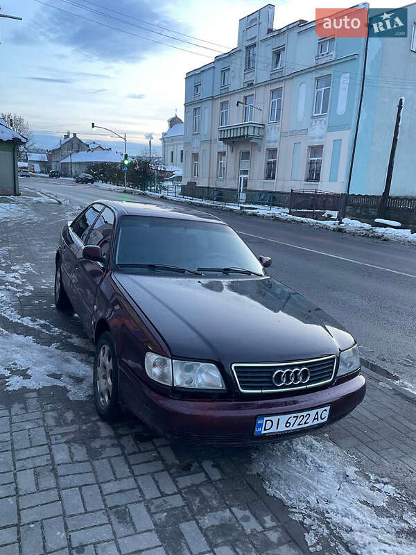 Седан Audi A6 1995 в Рава-Русской