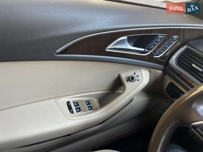 Седан Audi A6 2012 в Ивано-Франковске