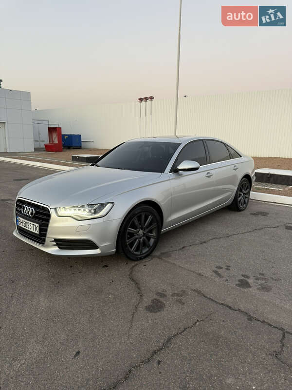 Седан Audi A6 2013 в Николаеве