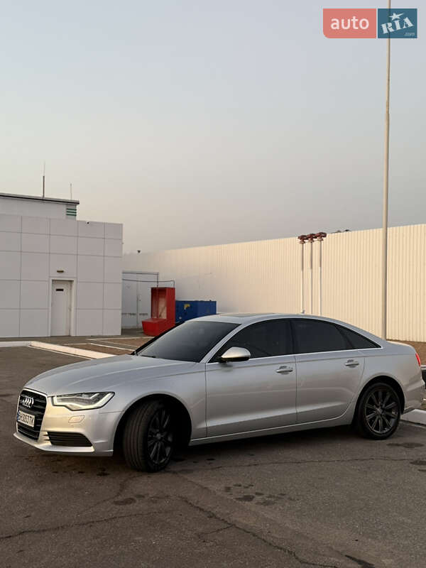 Седан Audi A6 2013 в Николаеве
