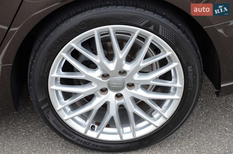 Седан Audi A6 2018 в Киеве