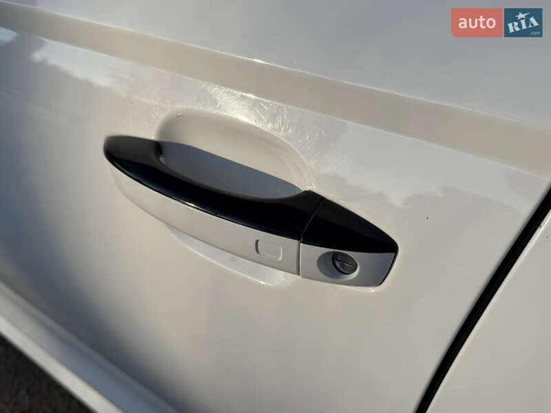 Седан Audi A6 2015 в Лубнах