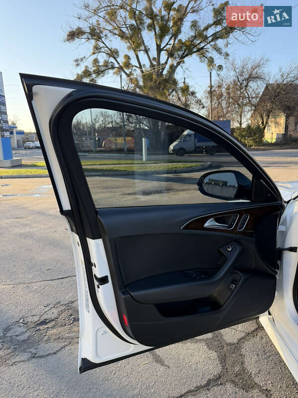 Седан Audi A6 2015 в Лубнах