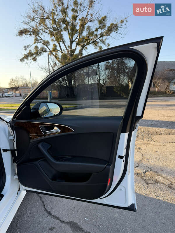 Седан Audi A6 2015 в Лубнах