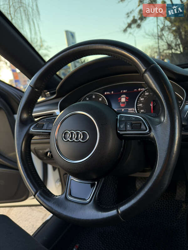 Седан Audi A6 2015 в Лубнах