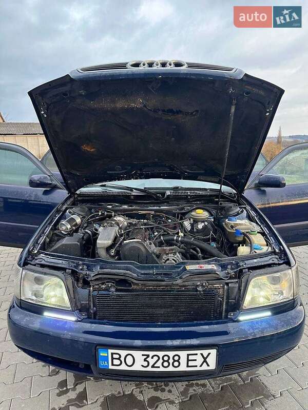 Седан Audi A6 1995 в Шумске