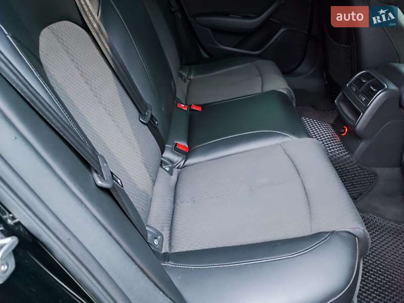 Седан Audi A6 2015 в Теофиполе