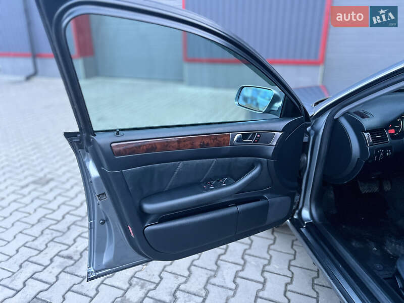 Седан Audi A6 2001 в Лубнах