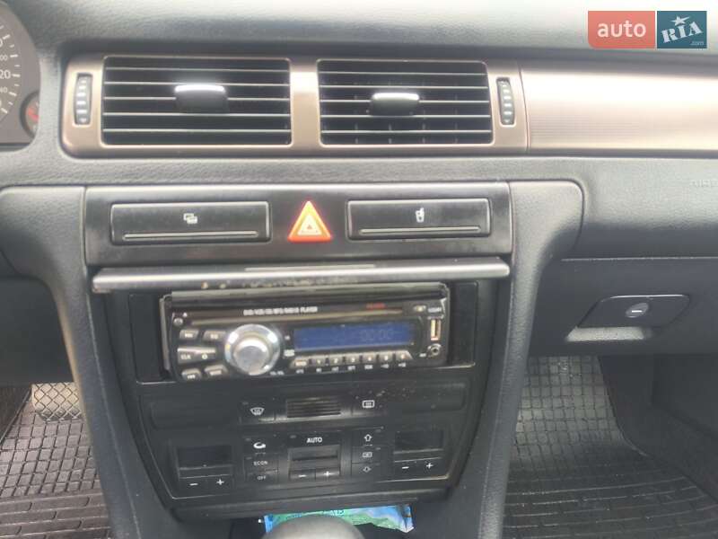 Седан Audi A6 1998 в Чернівцях