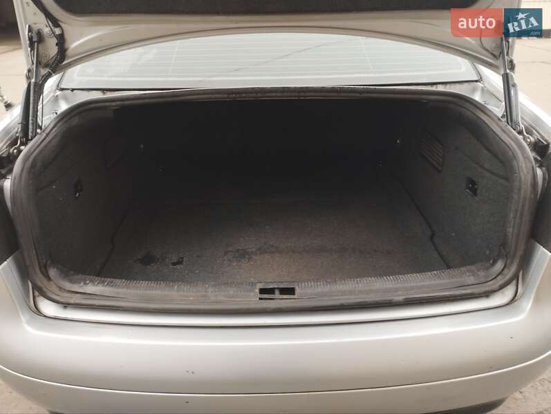 Седан Audi A6 1997 в Кривом Роге