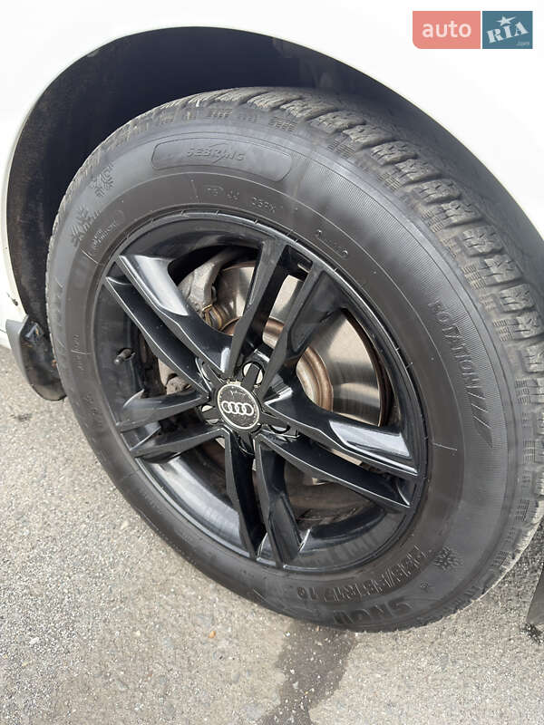 Седан Audi A6 2012 в Ужгороде