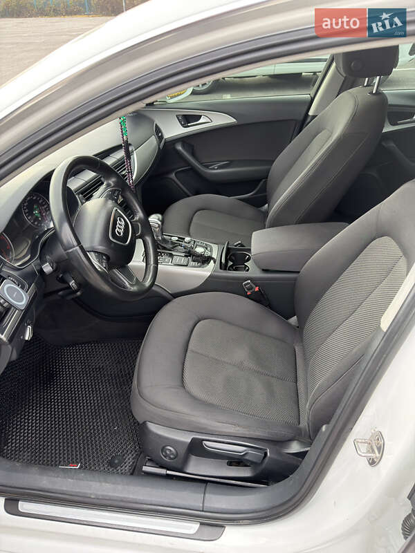 Седан Audi A6 2012 в Ужгороде