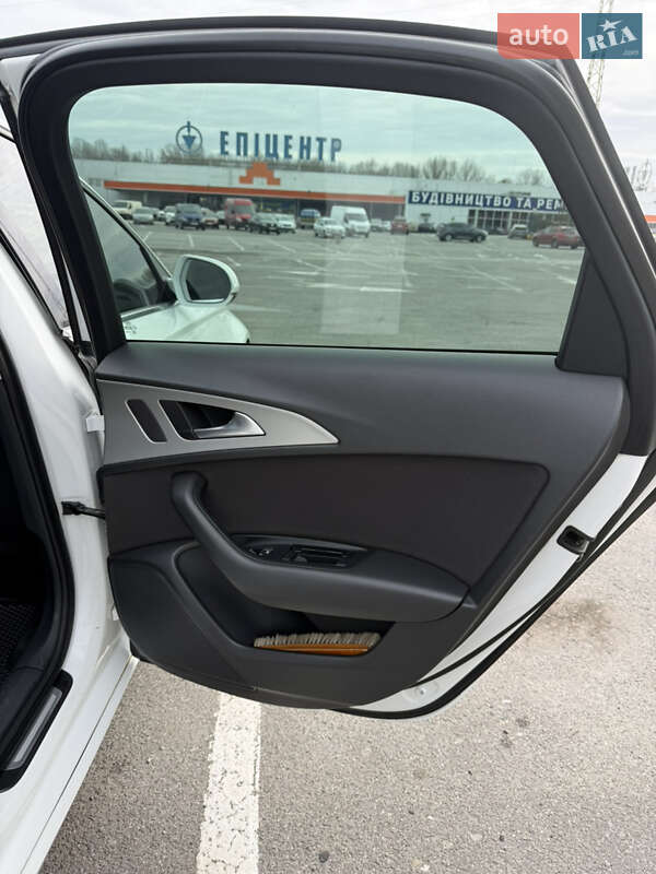 Седан Audi A6 2012 в Ужгороде