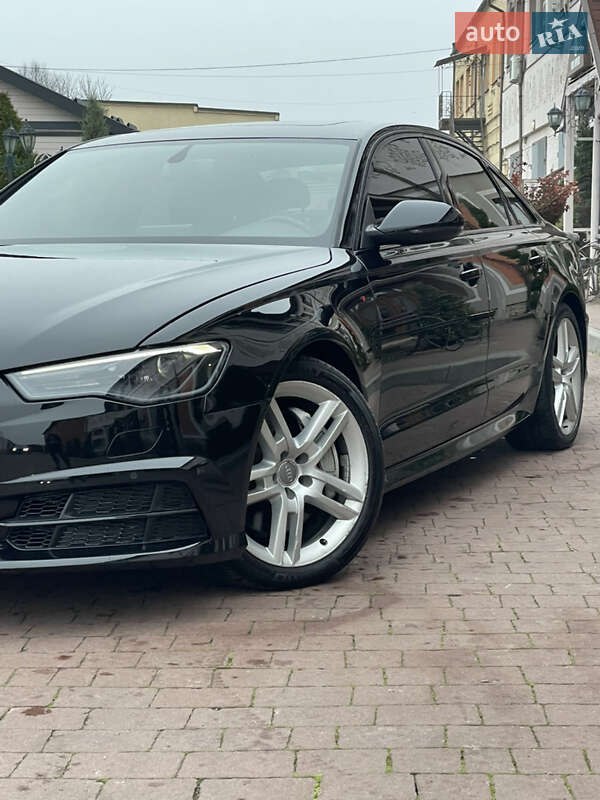 Седан Audi A6 2016 в Стрию