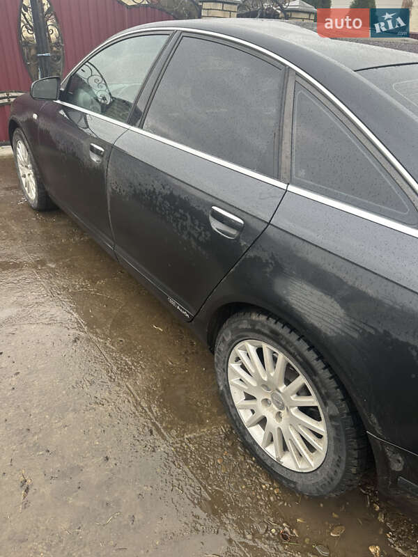Седан Audi A6 2004 в Залещиках