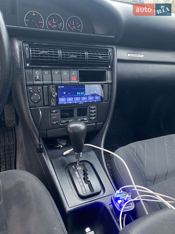 Седан Audi A6 1996 в Старому Самборі