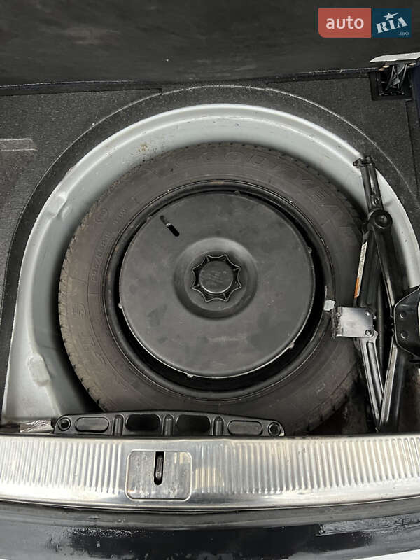 Универсал Audi A6 2001 в Ратным