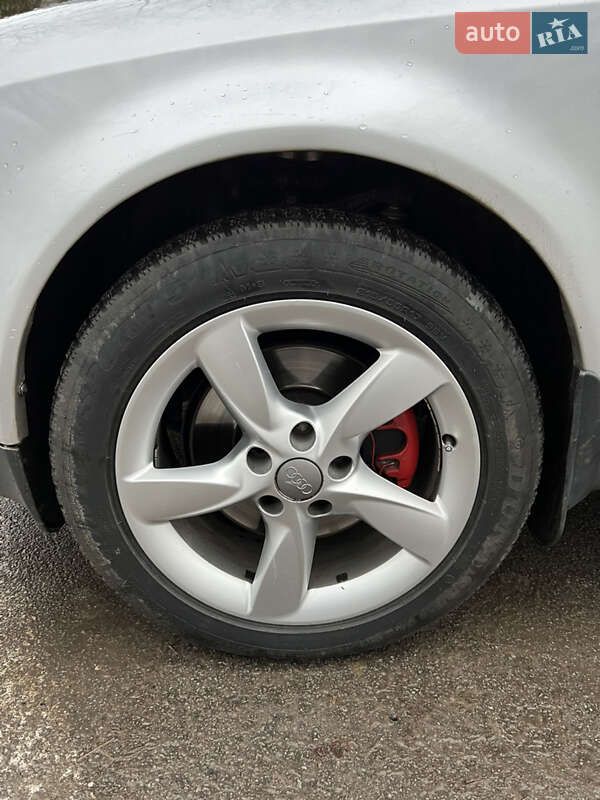 Универсал Audi A6 2001 в Ратным