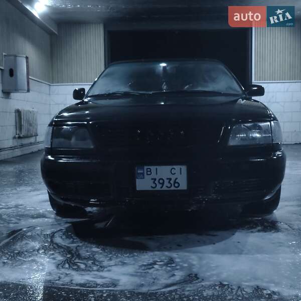 Седан Audi A6 1995 в Полтаві