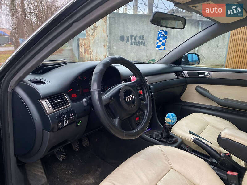 Универсал Audi A6 2000 в Березному