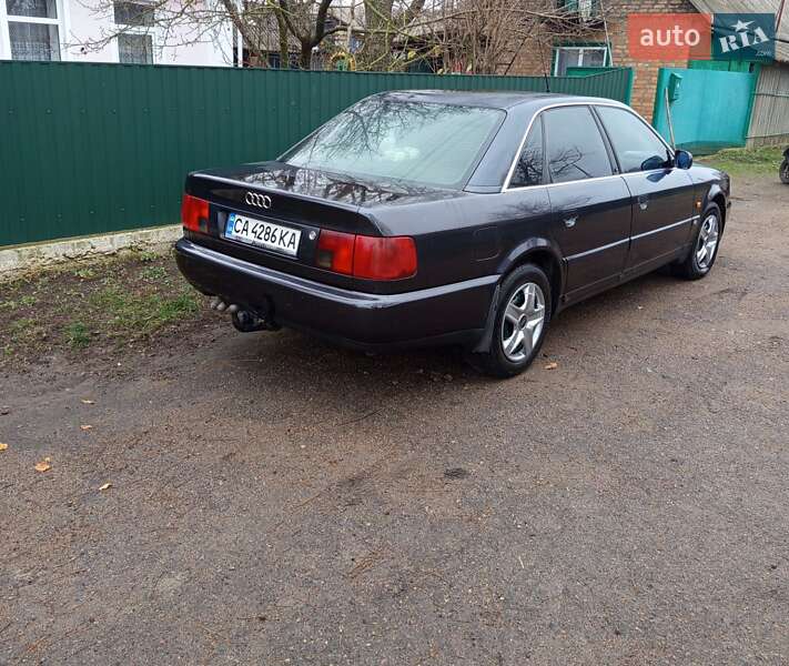 Седан Audi A6 1996 в Смеле