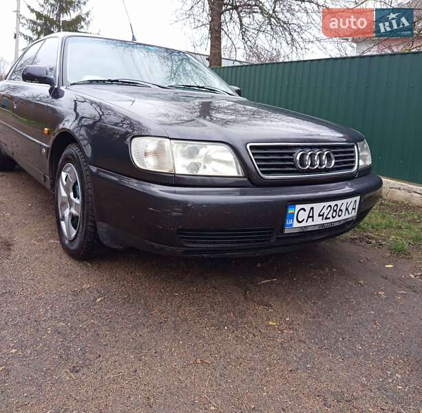 Седан Audi A6 1996 в Смеле