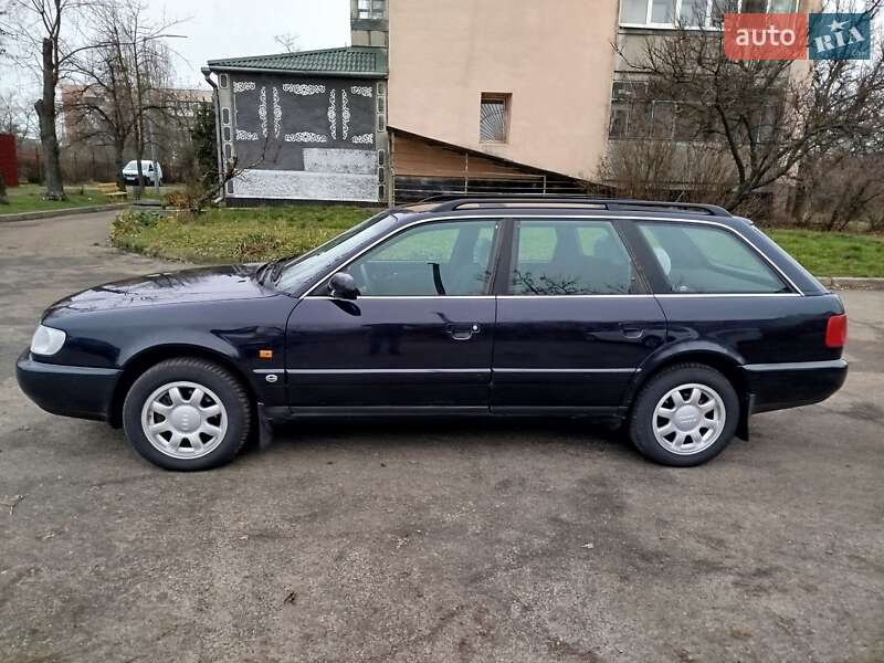 Универсал Audi A6 1996 в Киеве