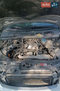Седан Audi A6 2002 в Шумске